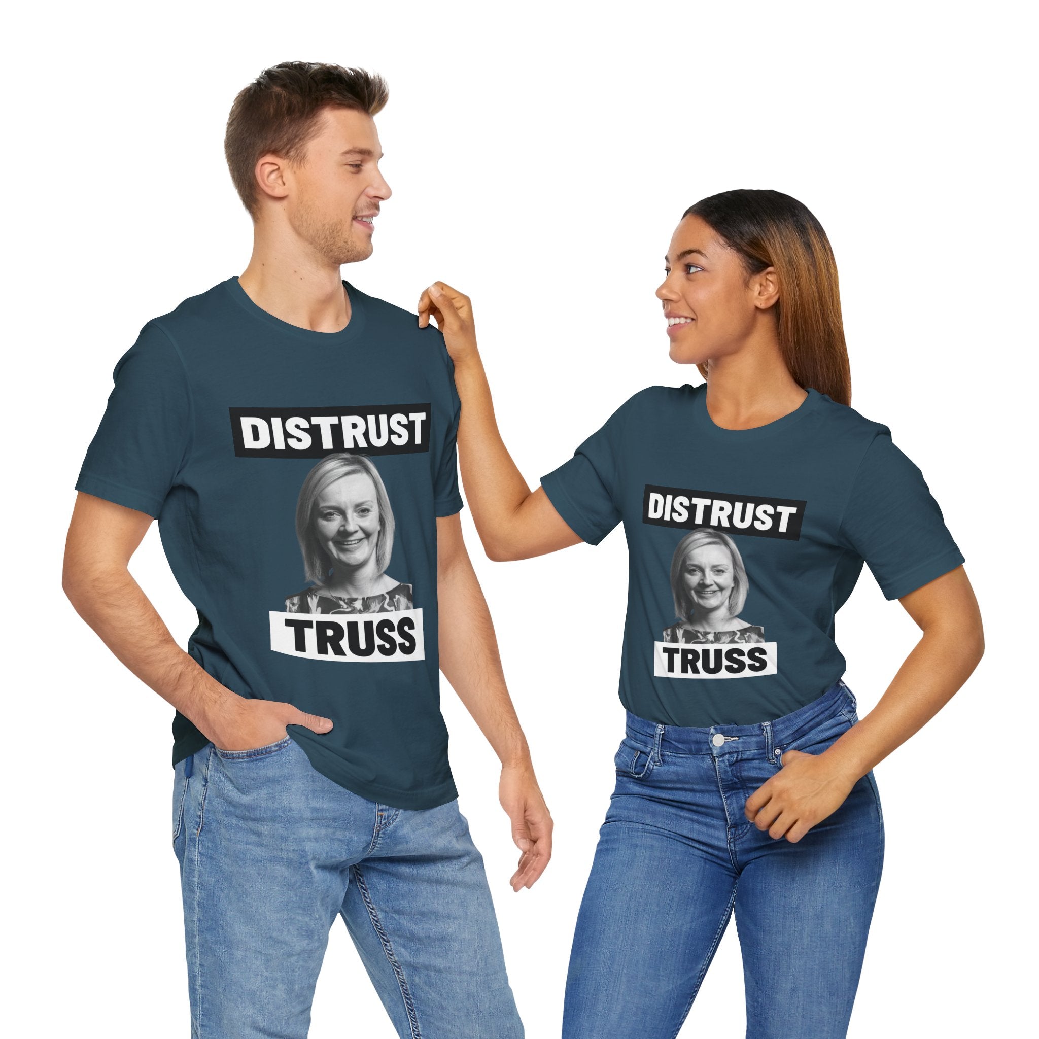 Distrust Truss T-Shirt: British Politics Corrupt Leadership
