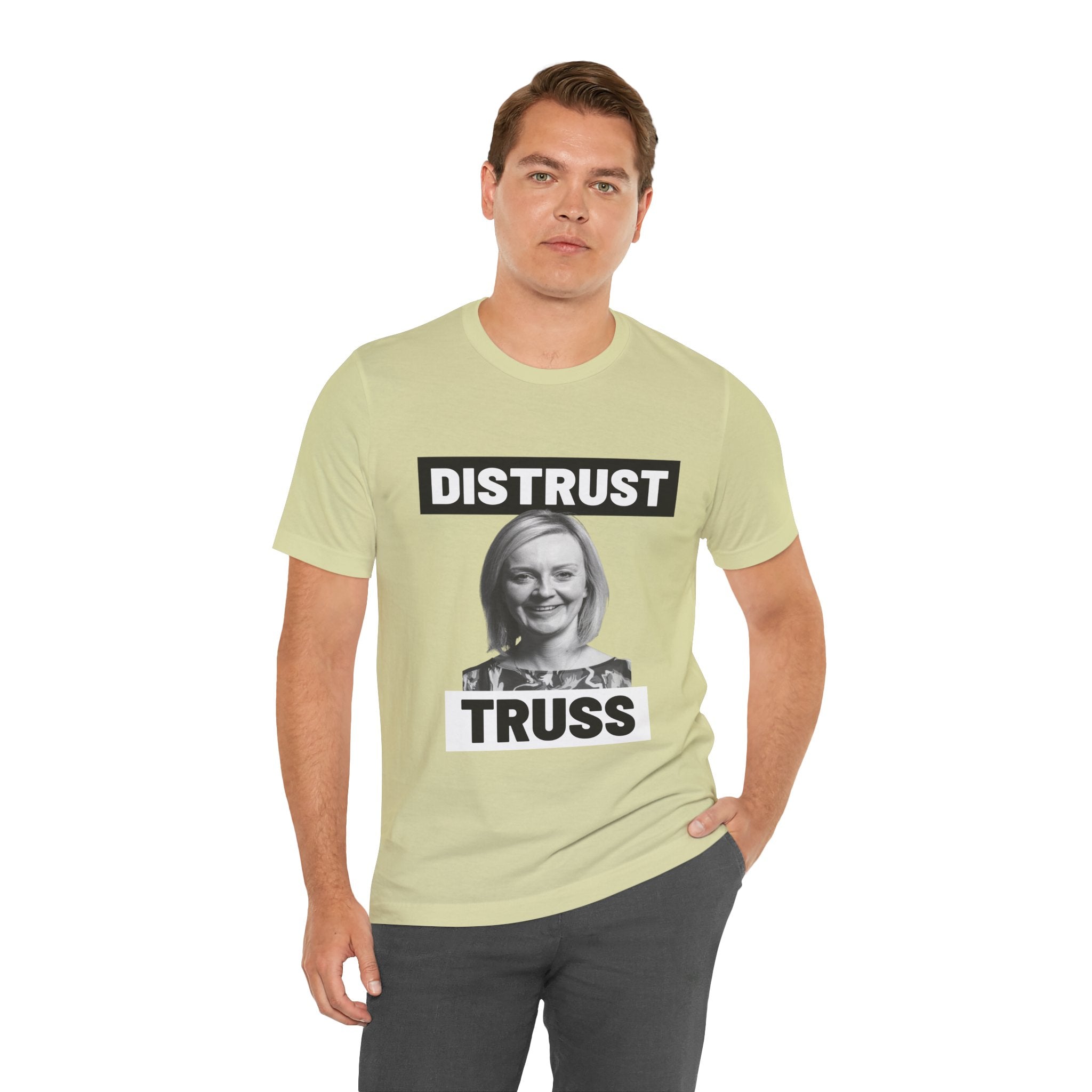 Distrust Truss T-Shirt: British Politics Corrupt Leadership